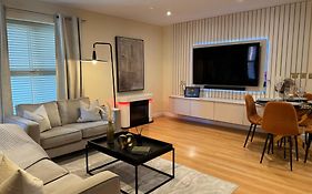 Vikings Apartment With Private Parking & Terrace